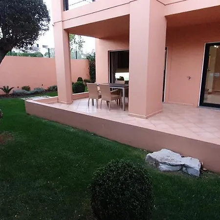 Lejlighed Beach Garden & Relaxing